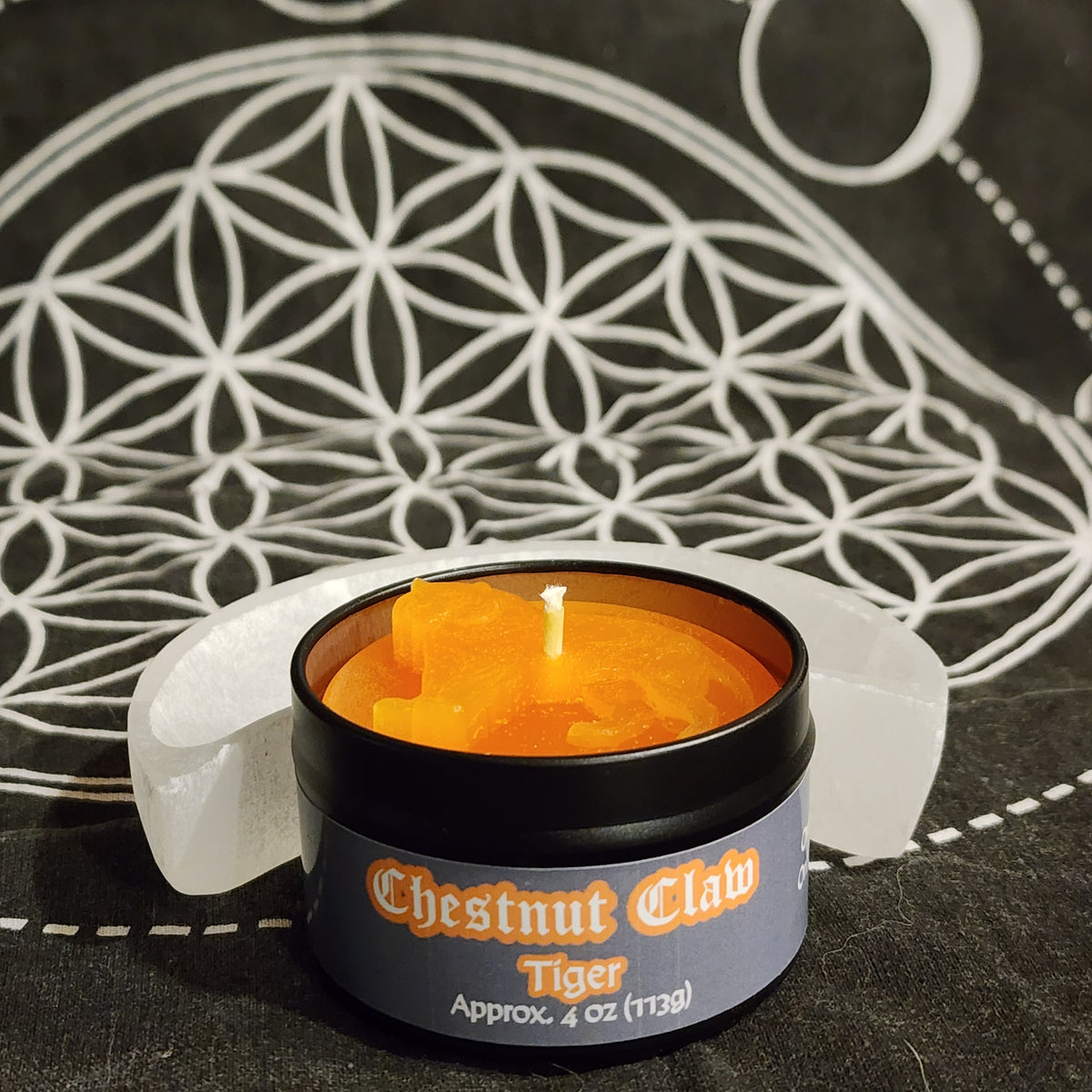 Chestnut Claw Candle